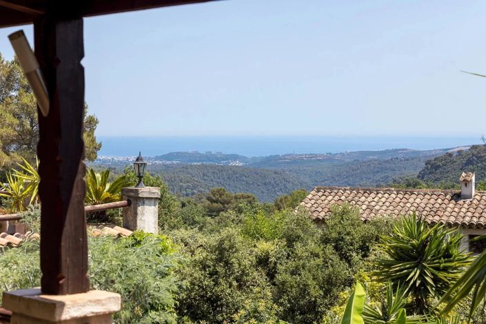 Image No.7-4 Bed House for sale