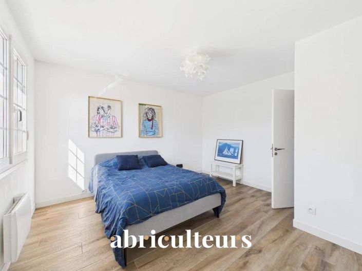 Image No.12-4 Bed House for sale