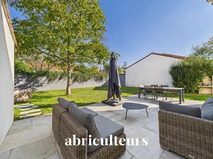 Image No.14-4 Bed House for sale