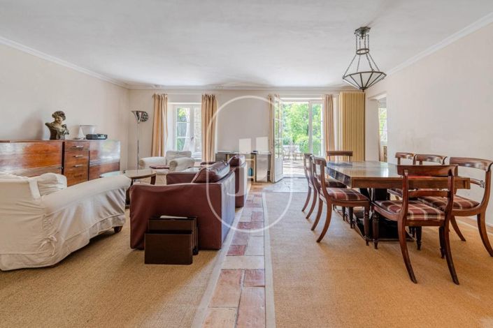 Image No.3-6 Bed House for sale