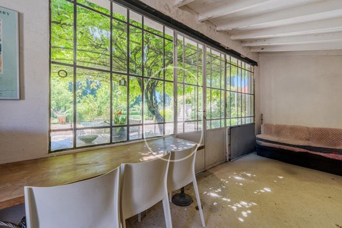 Image No.7-6 Bed House for sale