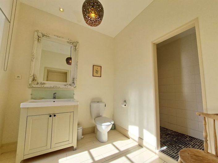 Image No.17-3 Bed House for sale