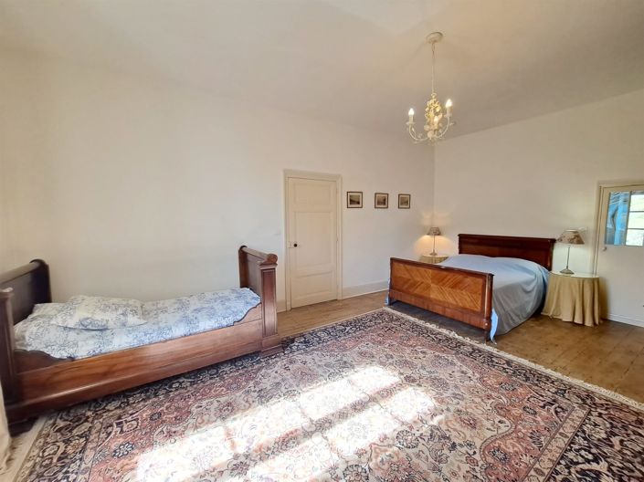 Image No.20-3 Bed House for sale