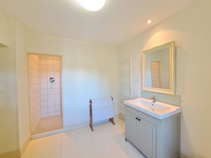 Image No.23-3 Bed House for sale