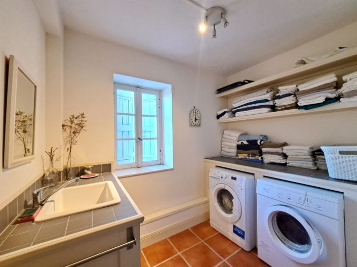 Image No.24-3 Bed House for sale