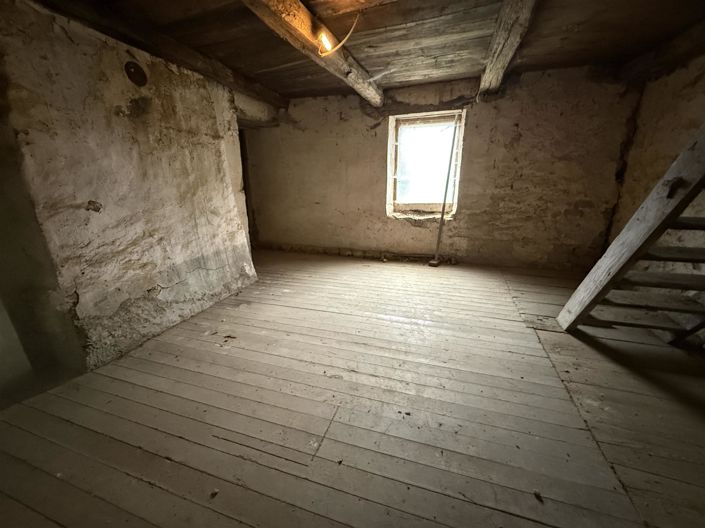 Image No.33-Maison de 5 chambres à vendre à Franche-Comté