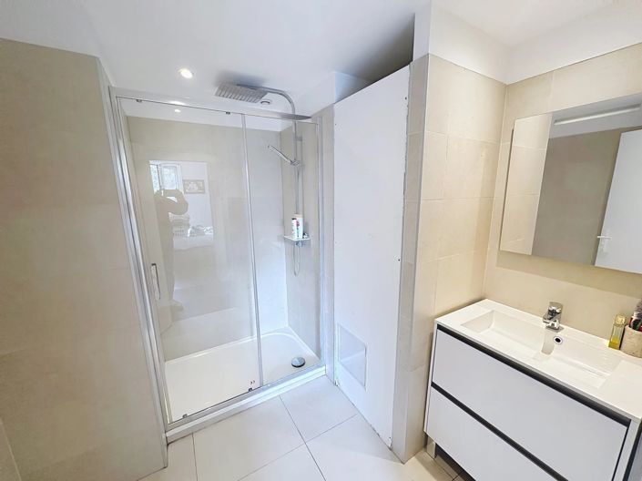 Image No.13-3 Bed Apartment for sale