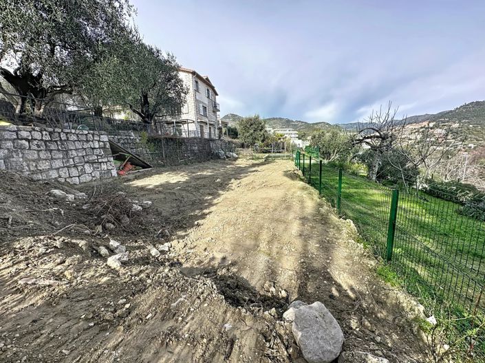 Image No.20-3 Bed Apartment for sale