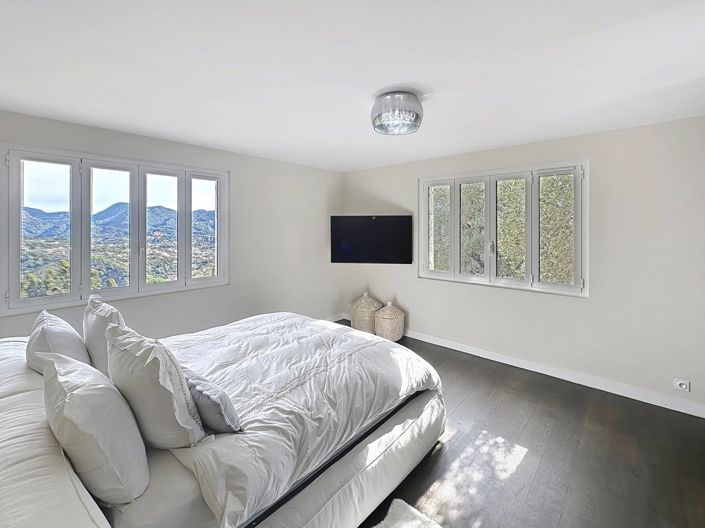 Image No.8-3 Bed Apartment for sale