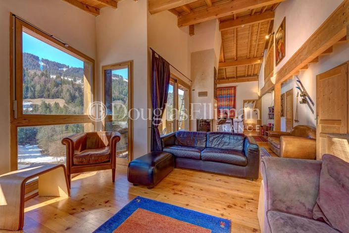 Image No.10-7 Bed House for sale