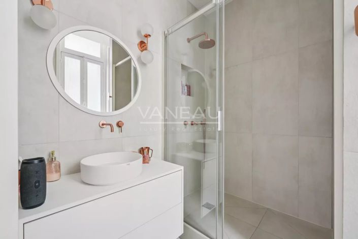 Image No.15-5 Bed Apartment for sale