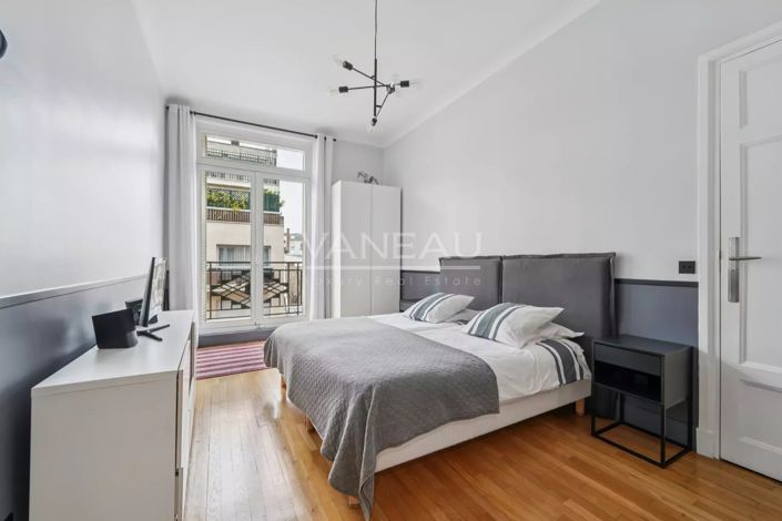 Image No.17-5 Bed Apartment for sale