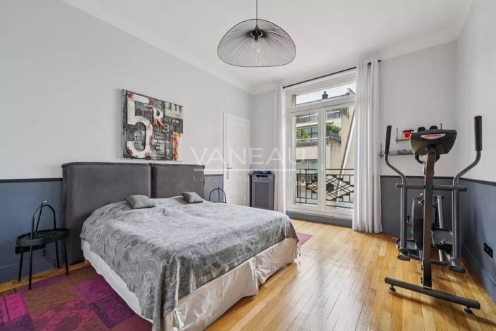 Image No.19-5 Bed Apartment for sale