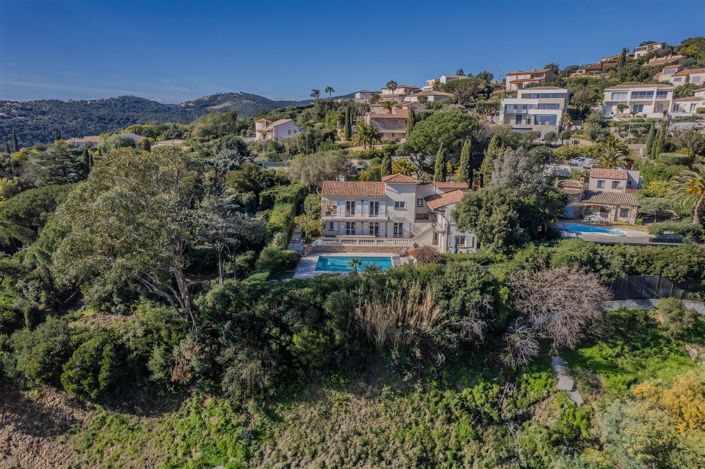 Image No.15-6 Bed House for sale