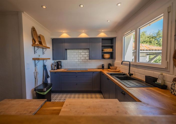 Image No.7-6 Bed House for sale