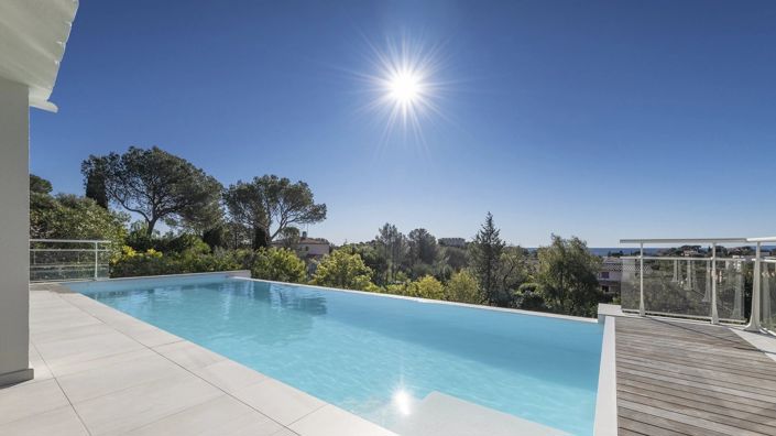 Image No.5-6 Bed House for sale