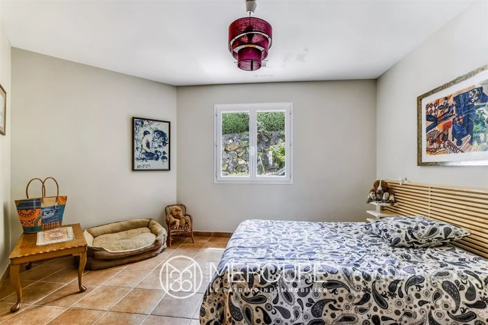 Image No.9-4 Bed House for sale