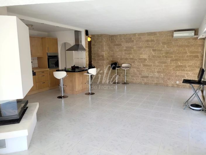 Image No.19-3 Bed Apartment for sale