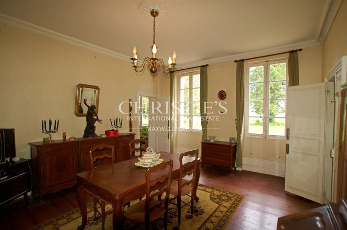 Image No.5-House for sale