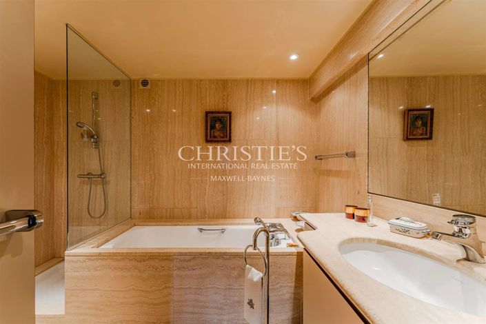 Image No.8-Maison de 6 chambres à vendre à Gironde