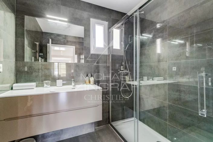 Image No.6-3 Bed Apartment for sale