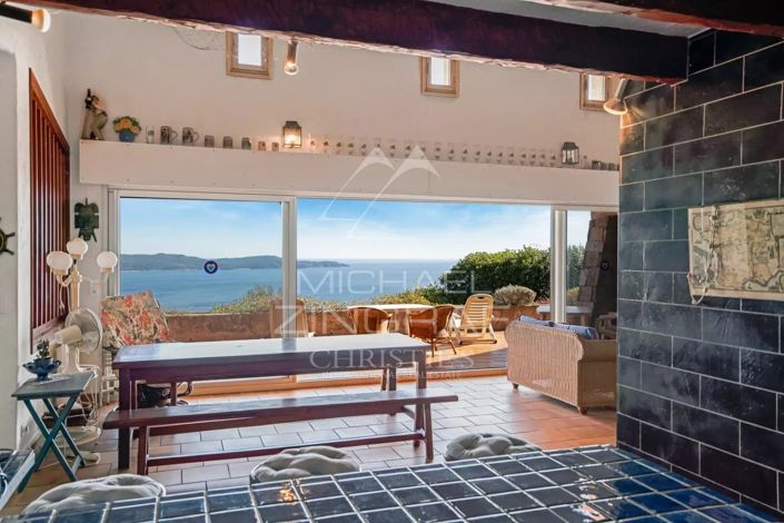 Image No.5-4 Bed House for sale