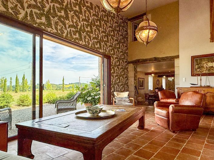 Image No.6-3 Bed House for sale