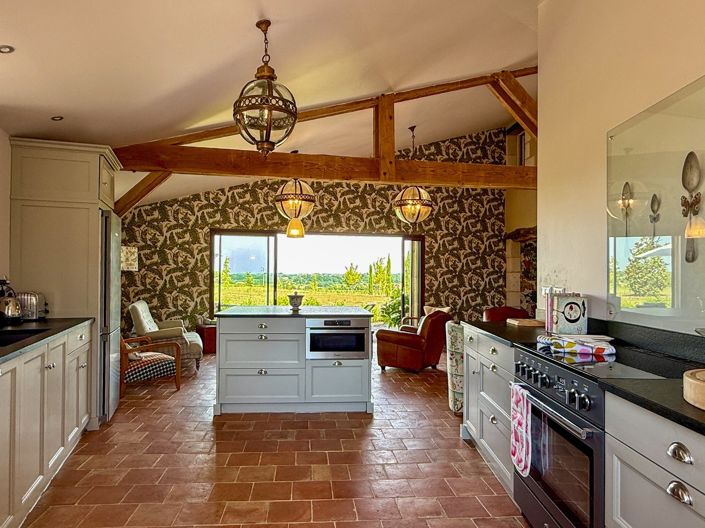 Image No.9-3 Bed House for sale