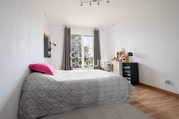 Image No.6-4 Bed House for sale