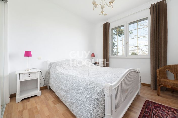 Image No.8-4 Bed House for sale