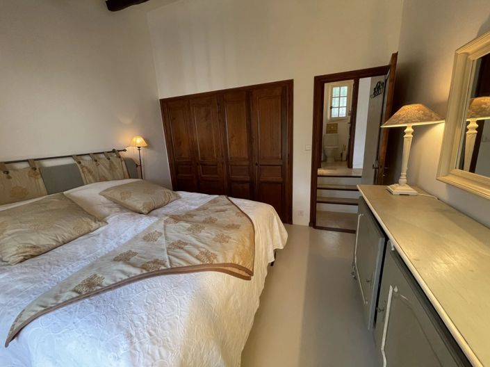 Image No.19-2 Bed Apartment for sale