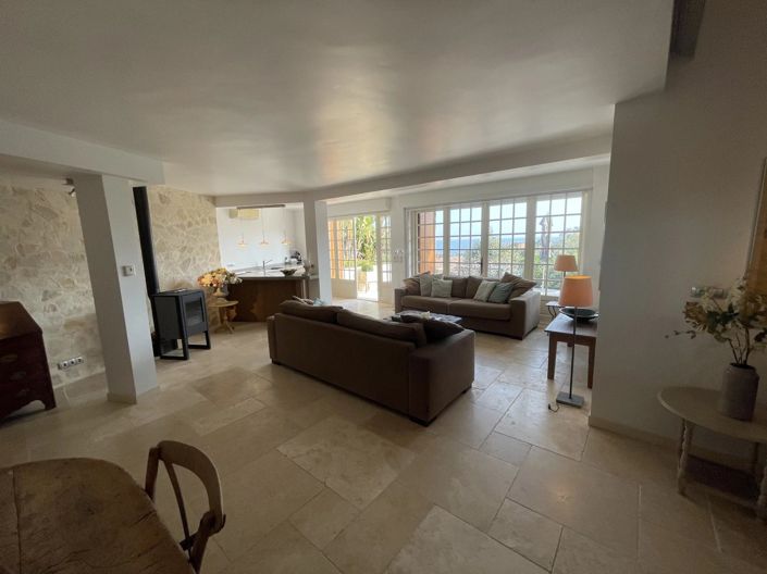 Image No.22-2 Bed Apartment for sale