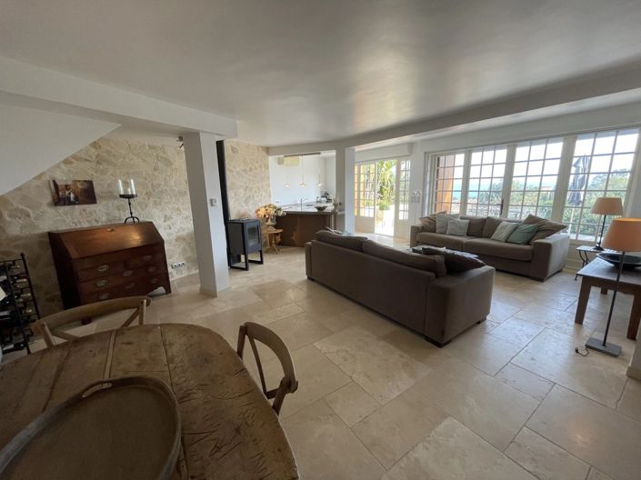 Image No.24-2 Bed Apartment for sale