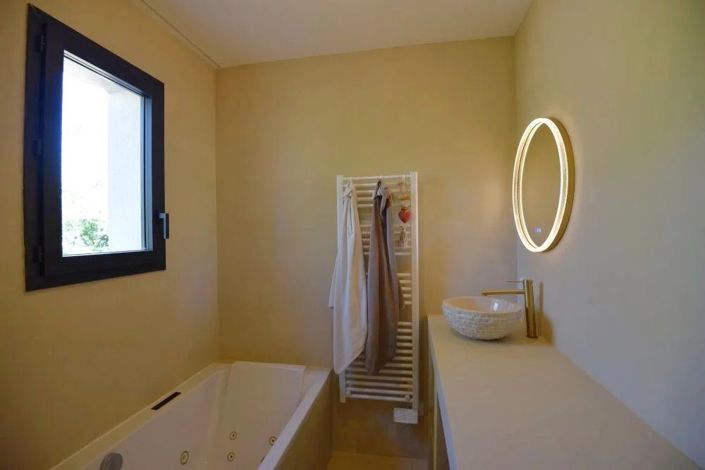 Image No.7-3 Bed House for sale