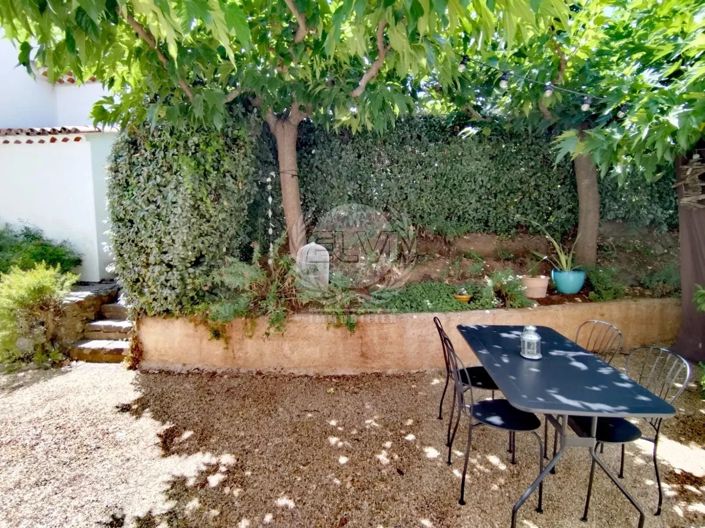 Image No.13-3 Bed House for sale