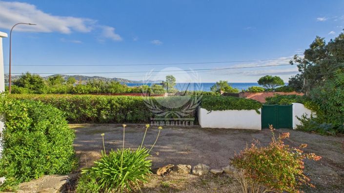 Image No.17-3 Bed House for sale