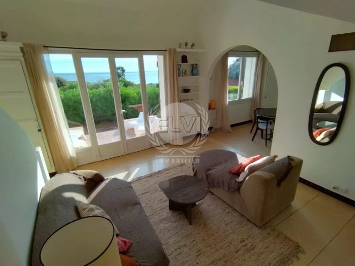 Image No.7-3 Bed House for sale