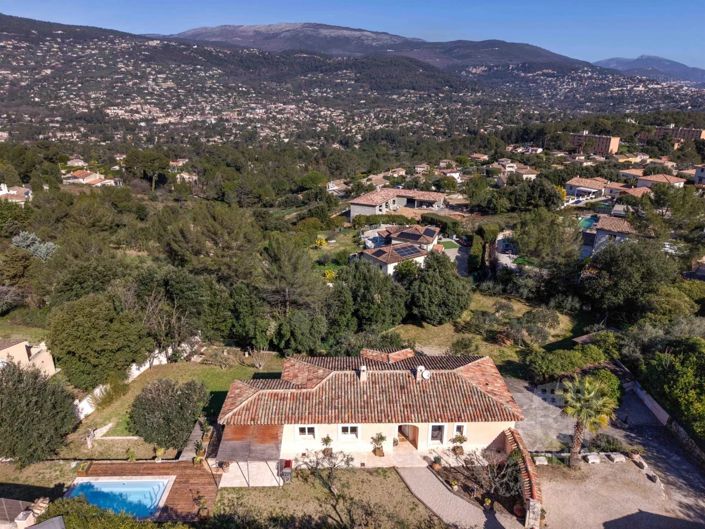 Image No.12-Maison de 4 chambres à vendre à Peymeinade