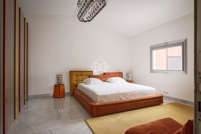 Image No.12-3 Bed House for sale