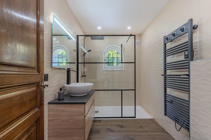 Image No.10-3 Bed House for sale