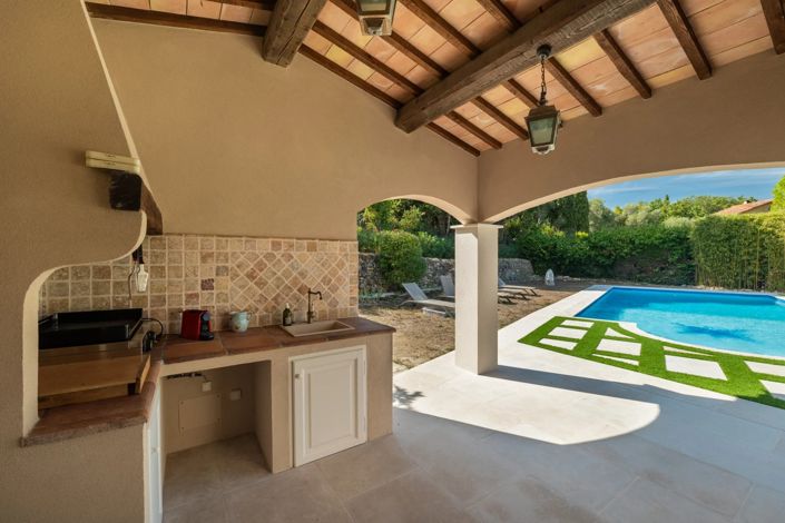 Image No.22-5 Bed House for sale