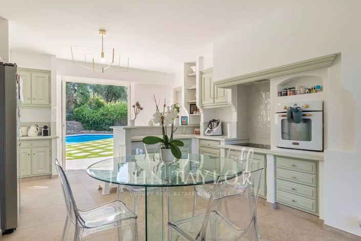 Image No.9-Maison de 5 chambres à vendre à Valbonne