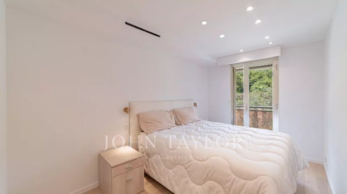 Image No.14-3 Bed Apartment for sale