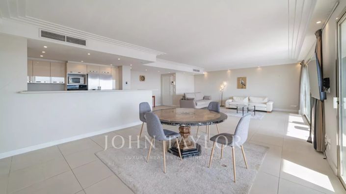 Image No.7-3 Bed Apartment for sale