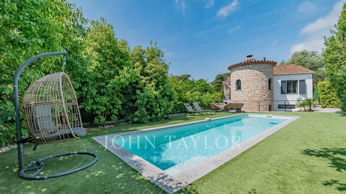 Image No.2-4 Bed House for sale
