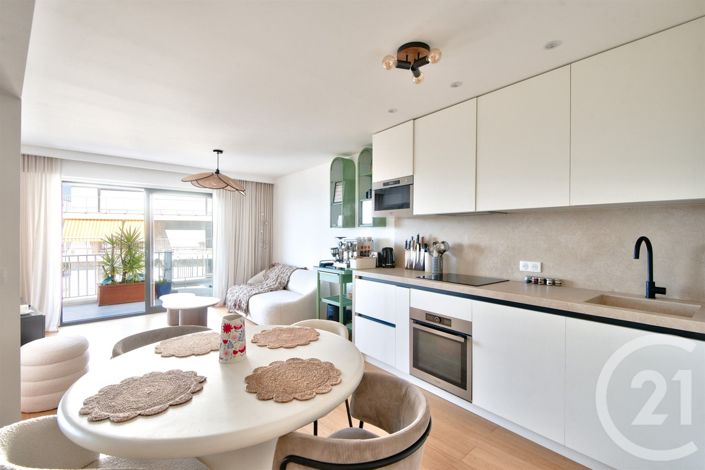 Image No.6-Appartement de 2 chambres à vendre à Nice