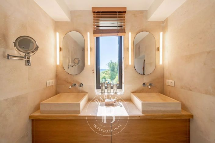 Image No.11-4 Bed House for sale