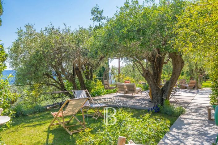 Image No.24-4 Bed House for sale