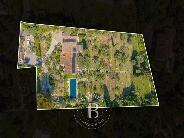 Image No.30-4 Bed House for sale