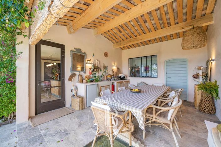 Image No.9-4 Bed House for sale